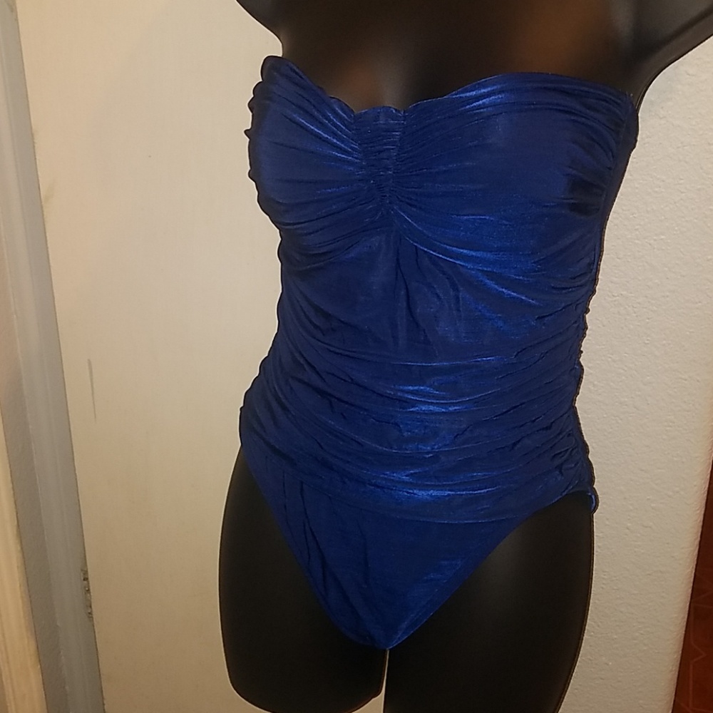 Bathing suit